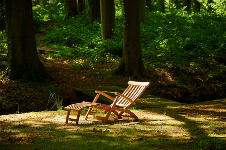 Traditional Teak VICTORIA deckchair / chaise longue