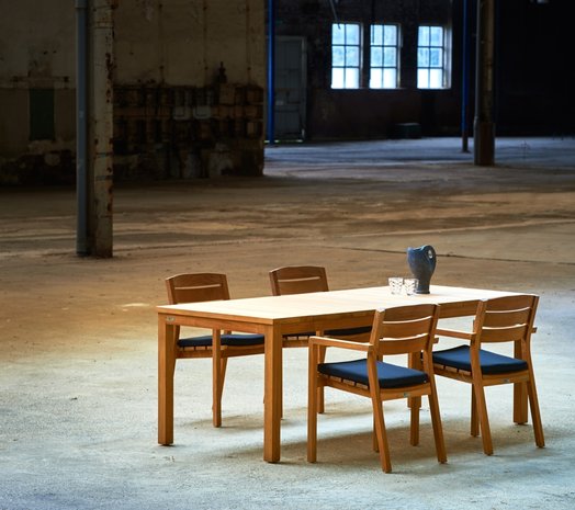 Traditional Teak FLORIS table 152 x 91 cm 